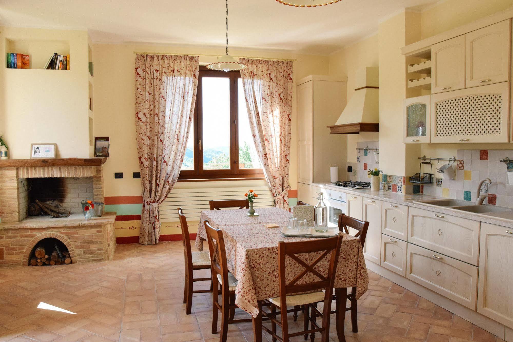 Alba Dei Due Soli B&B Nocera Umbra Eksteriør bilde